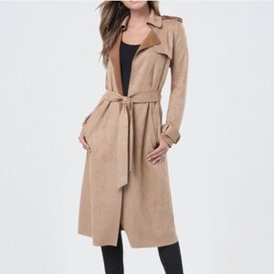 BEBE - WOMEN’S FAUX SUEDE CAMEL TRENCH COAT - SIZE XS